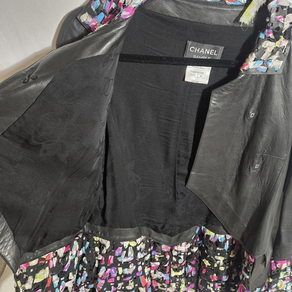 Chanel Sample Lambskin & Silk Runway Jacket – Multicolour Trim FR38 - Picture 9 of 13